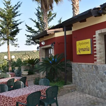 Фермерский дом Agriturismo Armania Россано